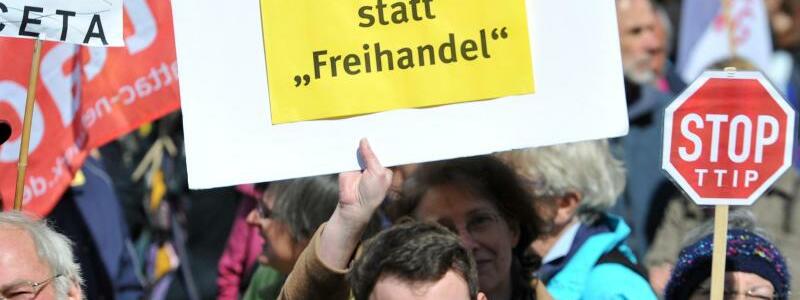 TTIP-Gegner - Foto: Stefan Puchner