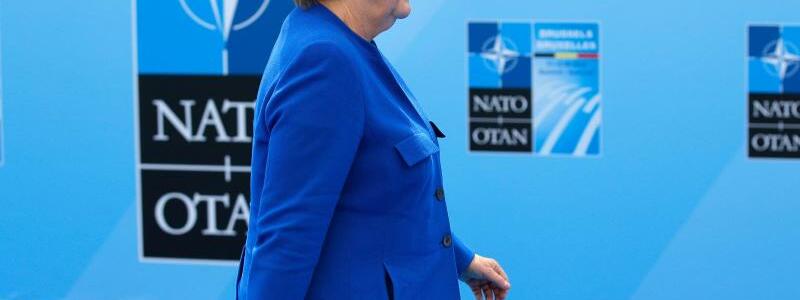 Merkel beim Nato-Gipfel in Brüssel - Foto: Francois Mori/AP