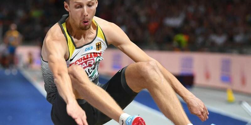 Fabian Heinle - Foto: Weitspringer Fabian Heinle wird mit 8,13 Metern Zweiter. Foto: Hendrik Schmidt